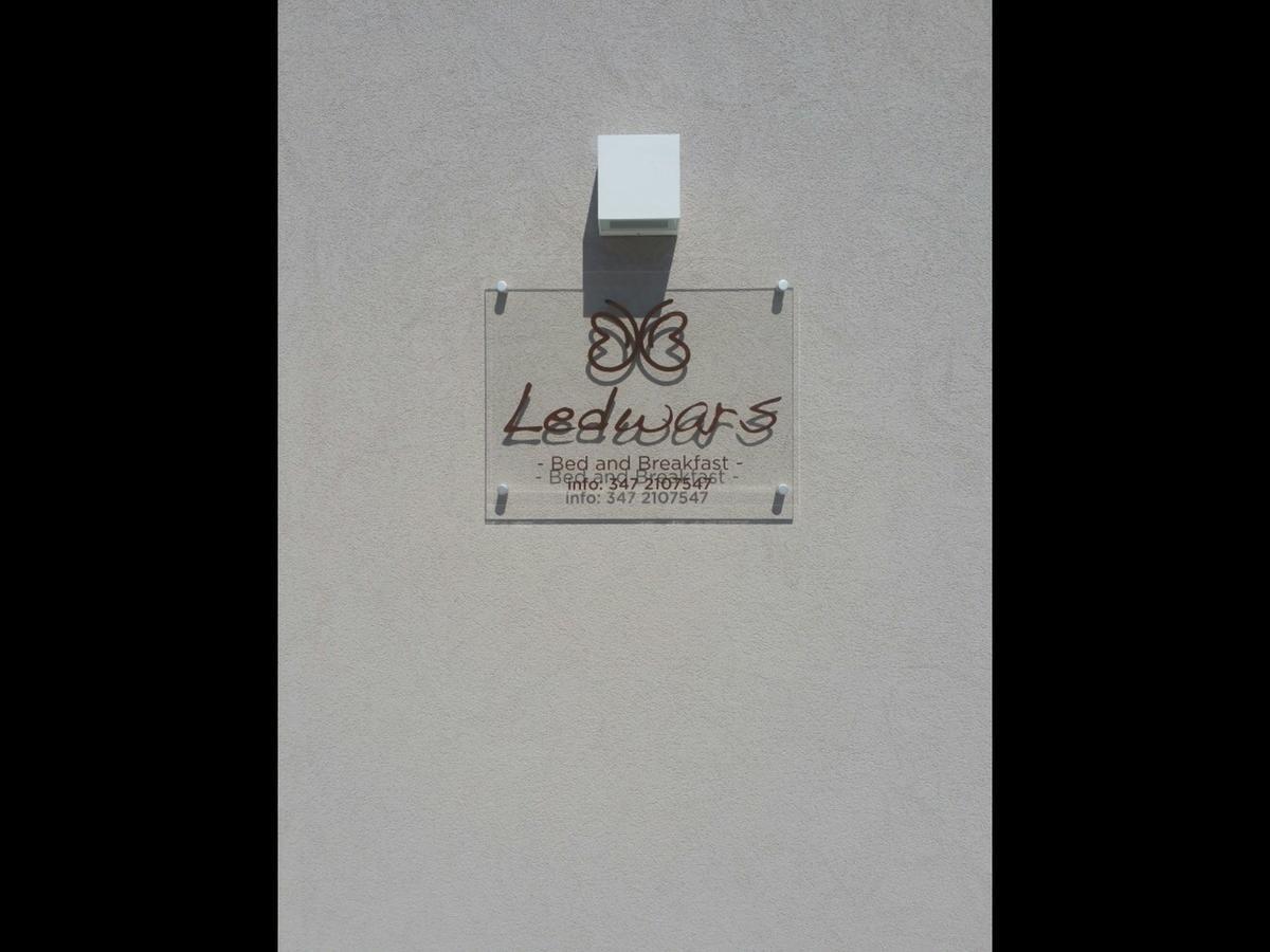 Bed and Breakfast Ledwars Taviano  Exterior foto